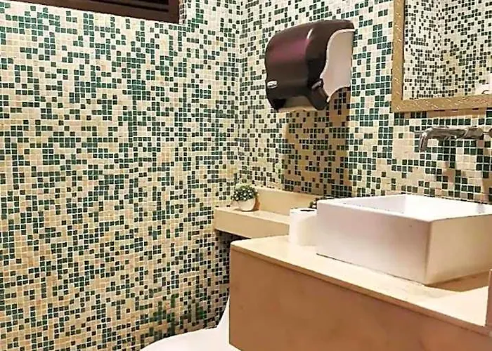 Hotel Segovia 4*